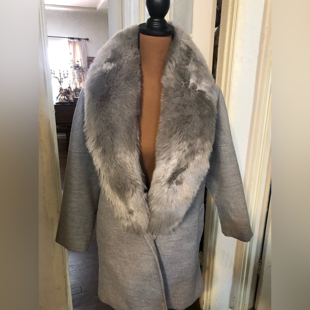 Gray oversized faux fur coat size S